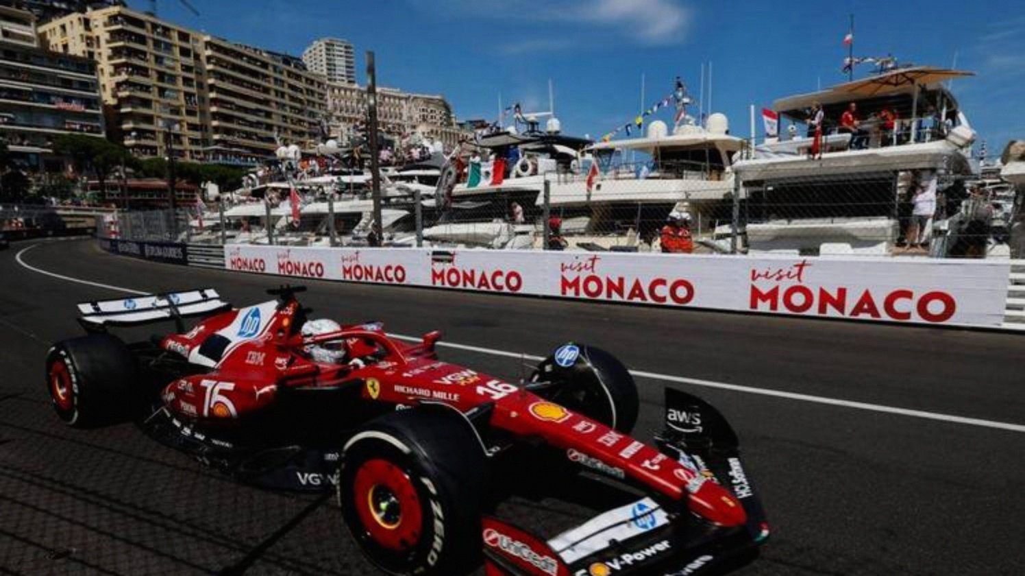 梅赛德斯鏖战红牛车队,勒克莱尔点燃赛场 梅赛德斯鏖战红牛车队,勒克莱尔点燃赛场