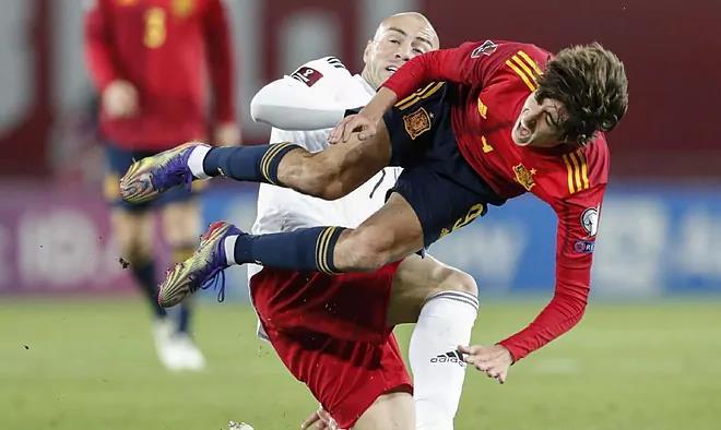 IM体育在线注册-摩洛哥鏖战曼城，佩德里点燃赛场