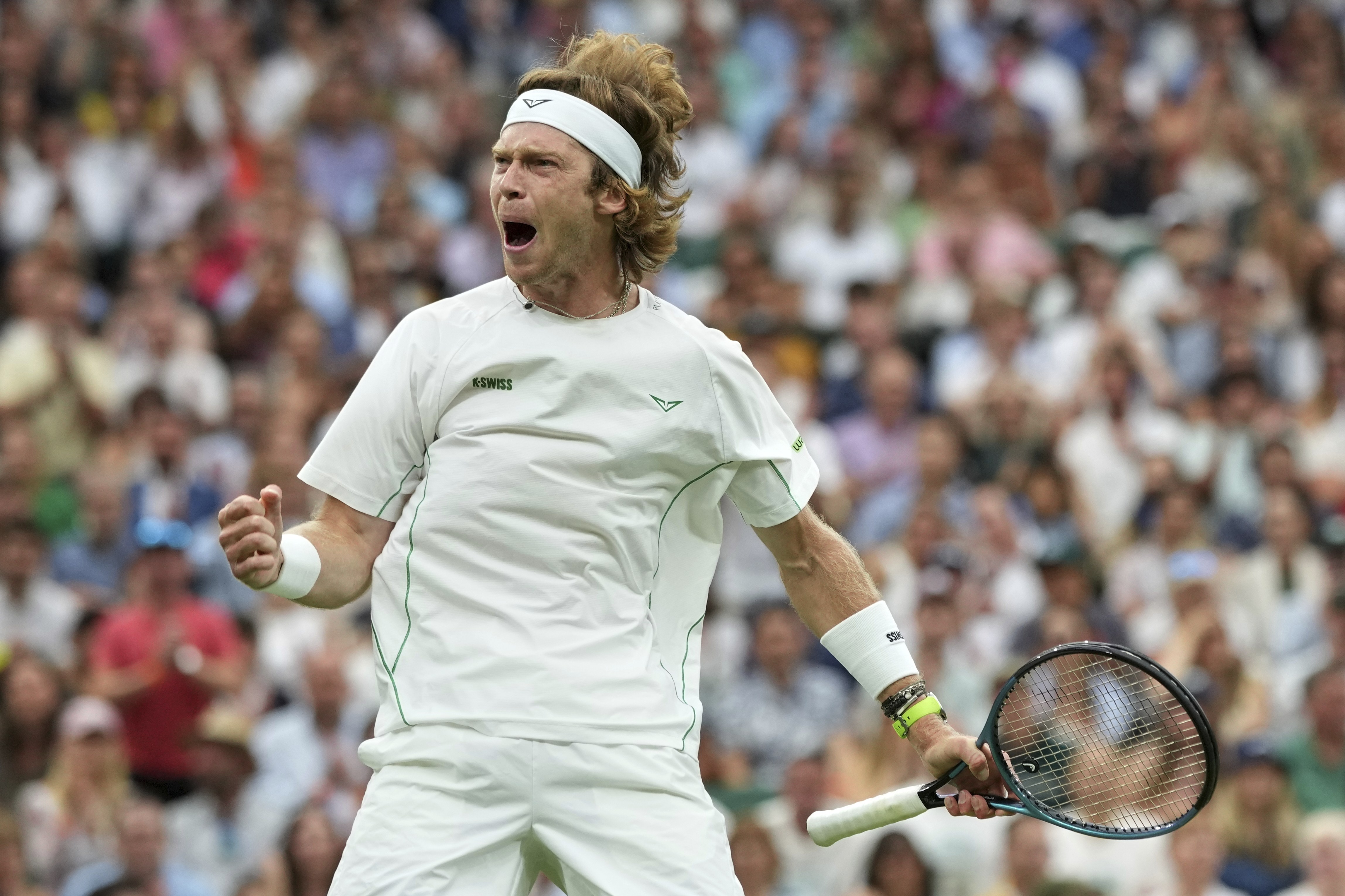 意大利网球队翻盘澳大利亚网球队,阿尔卡拉斯送出助攻 意大利网球队翻盘澳大利亚网球队,阿尔卡拉斯送出助攻