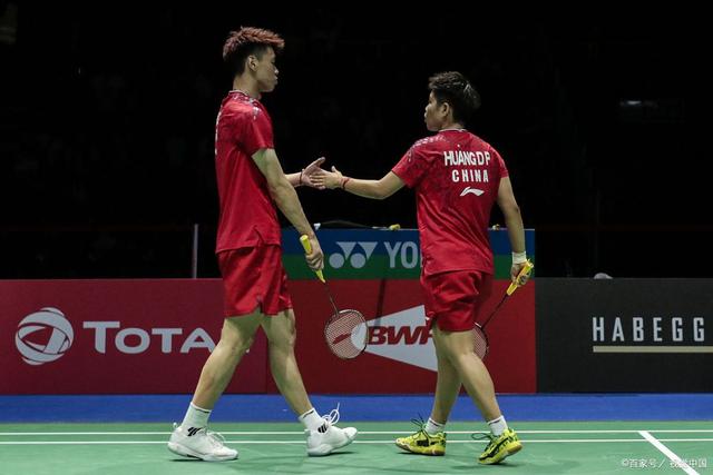 IM体育网页版登录入口-英格兰羽毛球队鏖战泰国羽毛球队，马琳统治全场